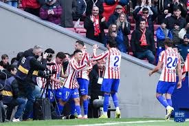 利物浦2-1十人里尔！7战全胜晋级+锁定欧冠前2 萨拉赫破门创纪录